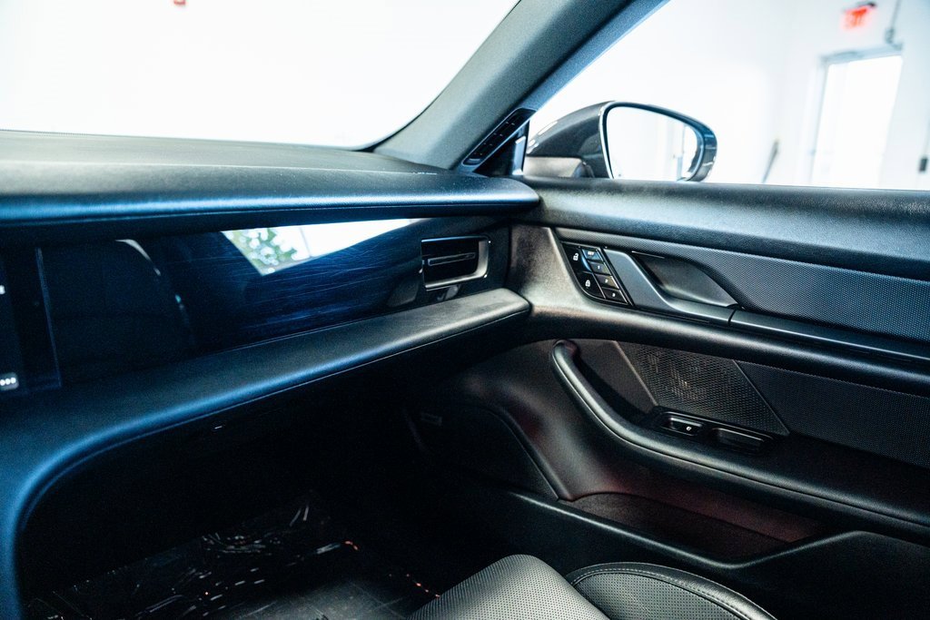 Used 2021 Porsche Taycan image 44