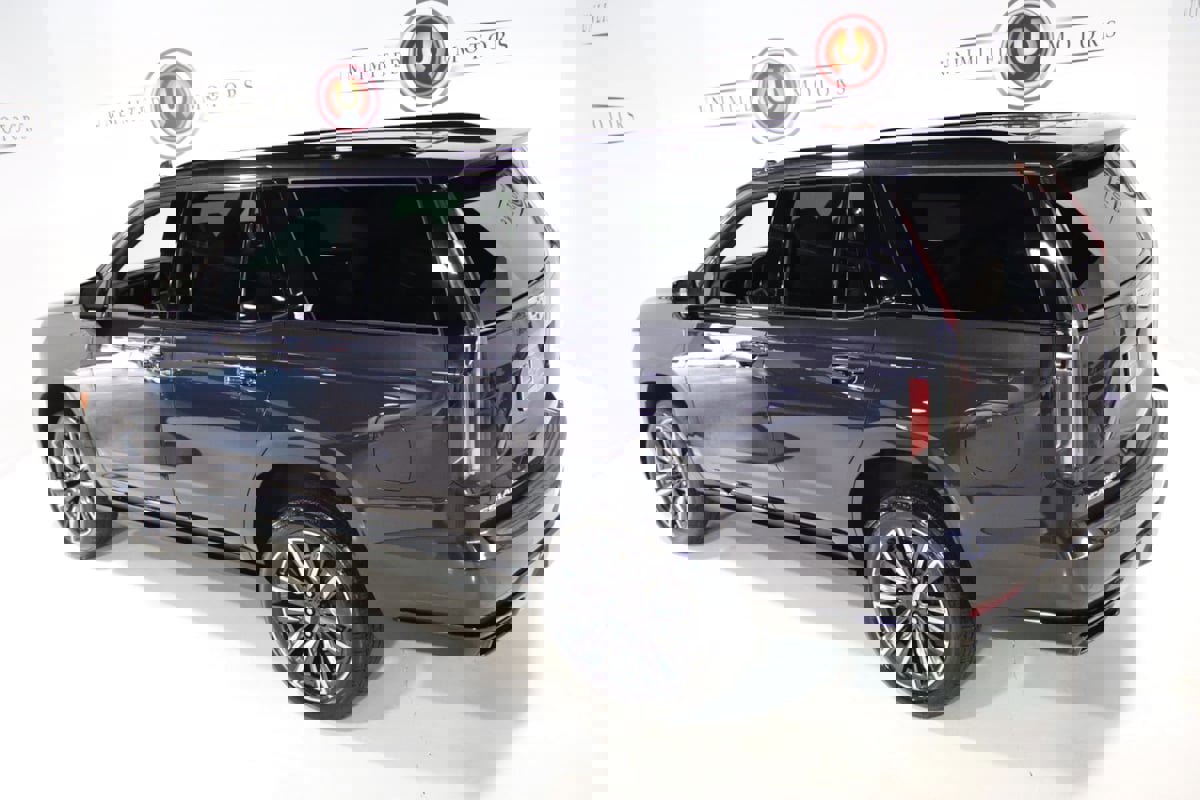 Used 2024 Cadillac Escalade Sport w/ Touring Package image 11