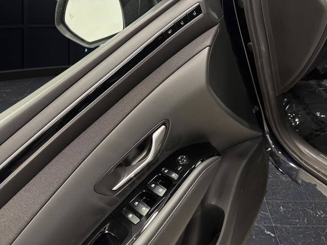 Used 2024 Hyundai Tucson Limited image 28