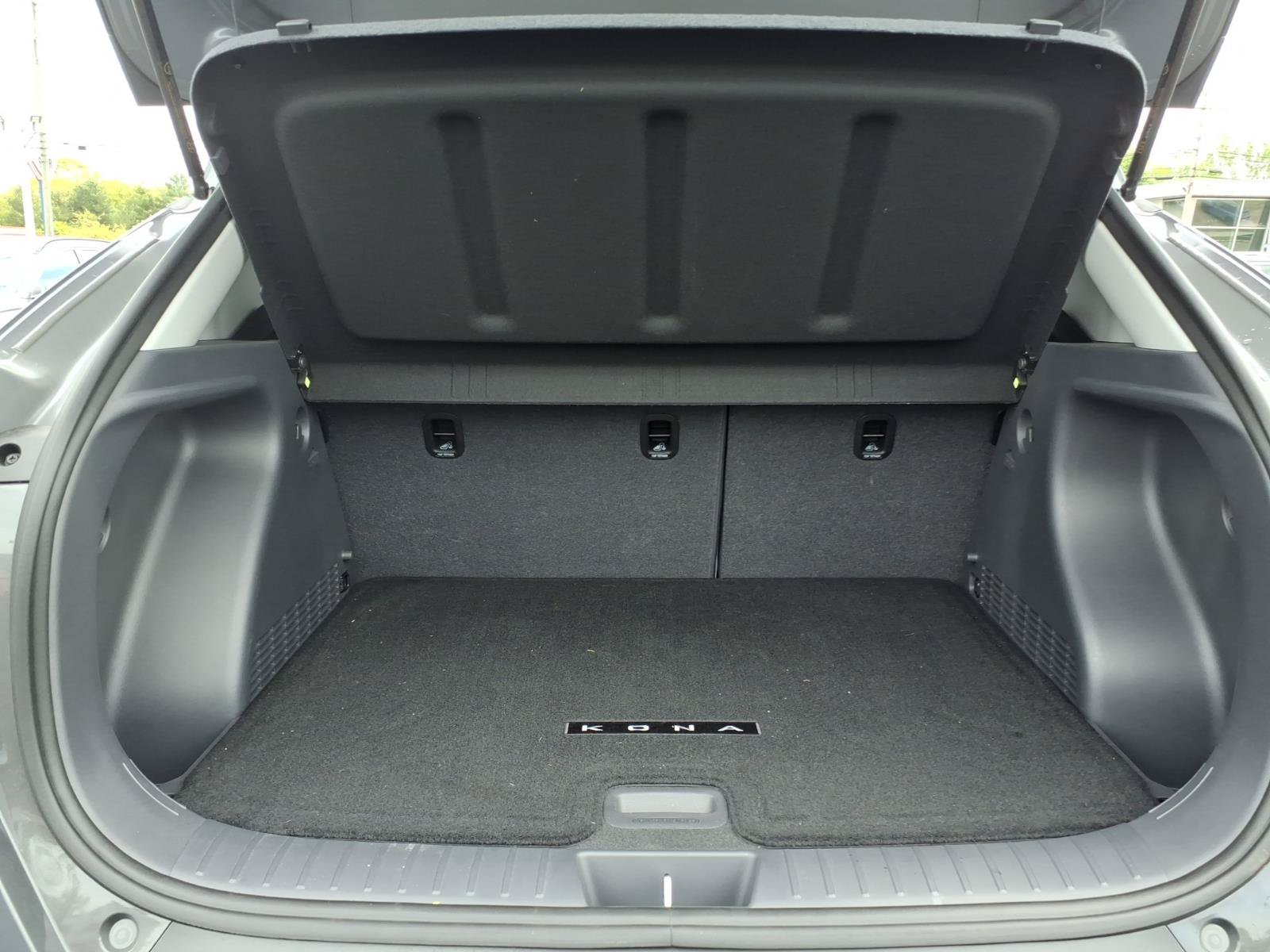 Certified 2026 Hyundai Kona SEL Premium FWD image 11