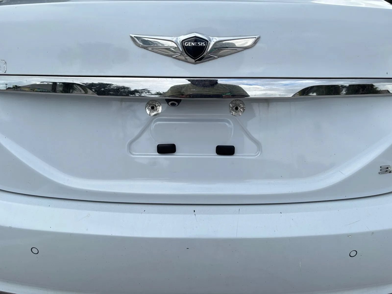 Used 2018 Genesis G90 3.3T Premium RWD image 27