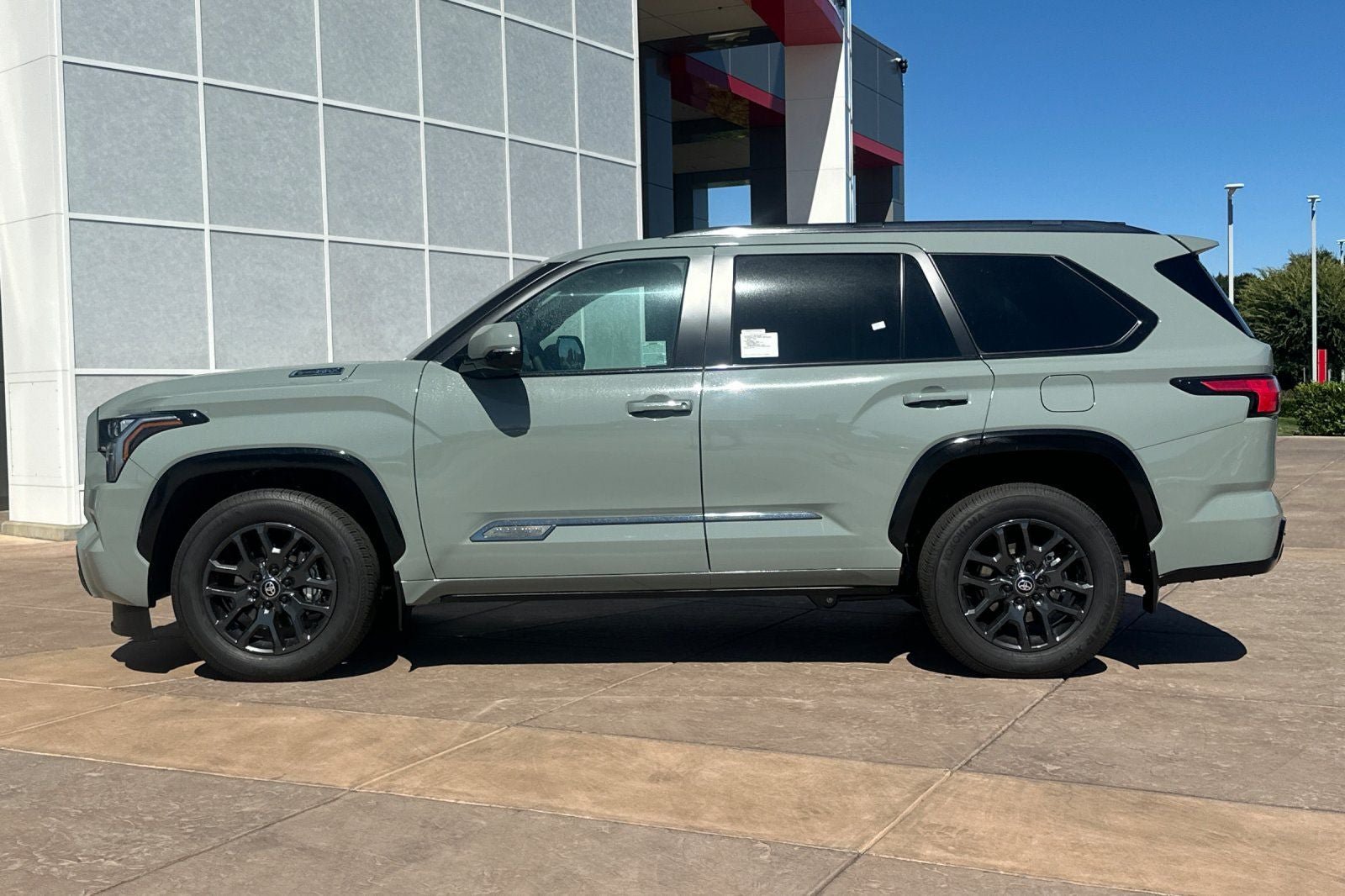 New 2026 Toyota Sequoia Platinum w/ Tow Technology Package AWD/4WD image 7
