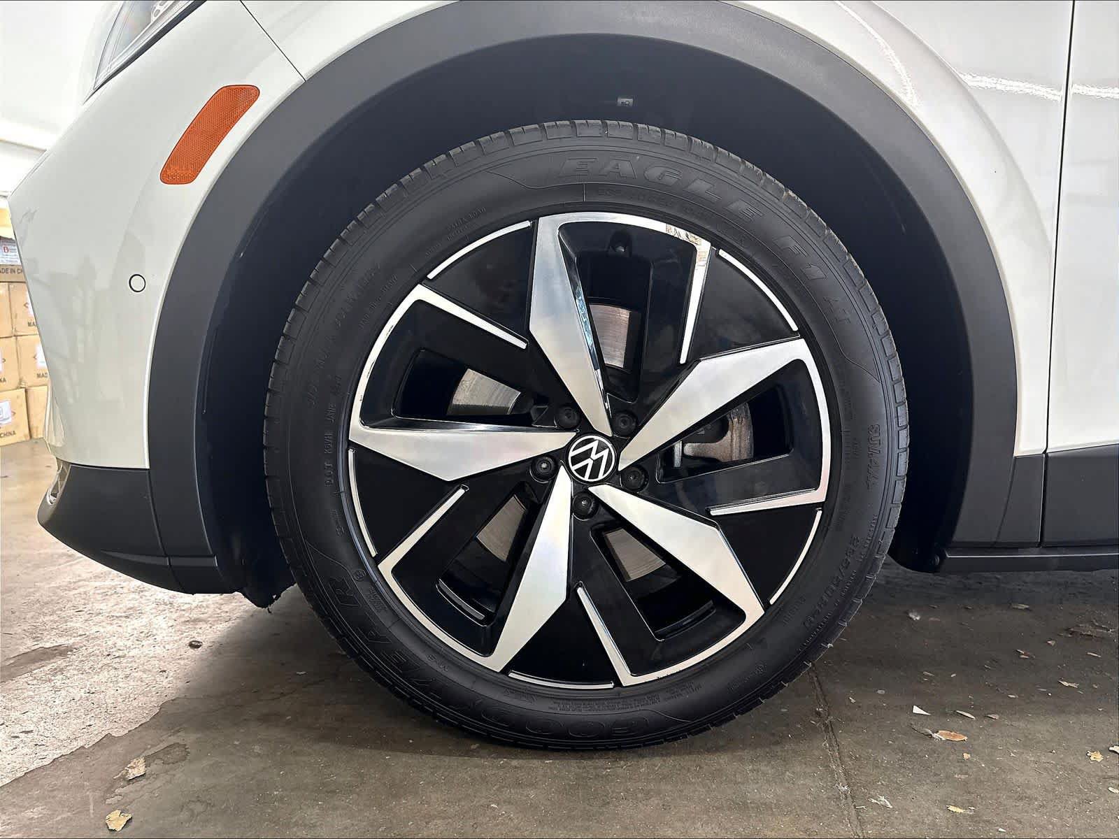 Used 2023 Volkswagen ID.4 Pro S RWD image 36
