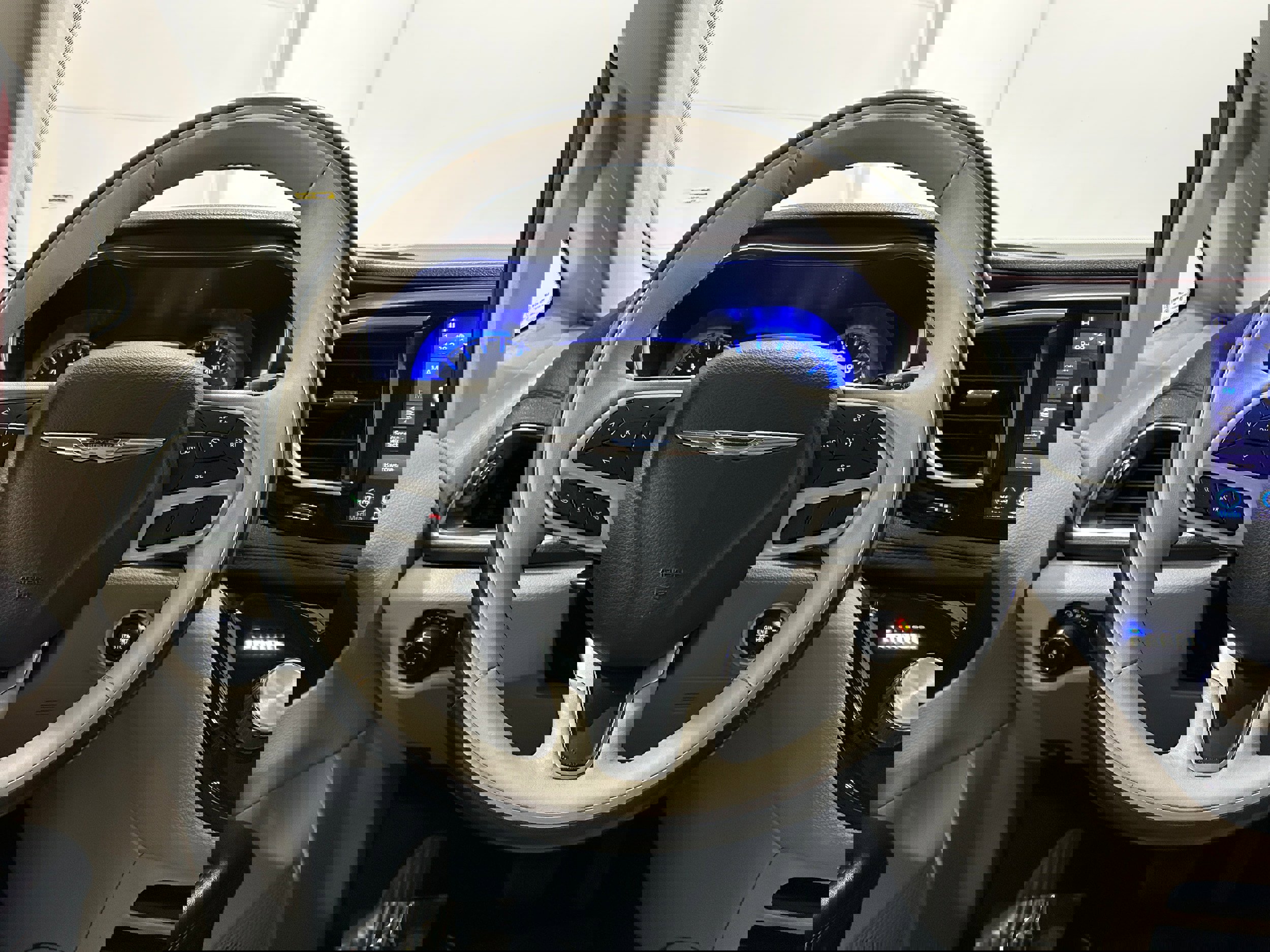 Used 2020 Chrysler Pacifica Limited image 14