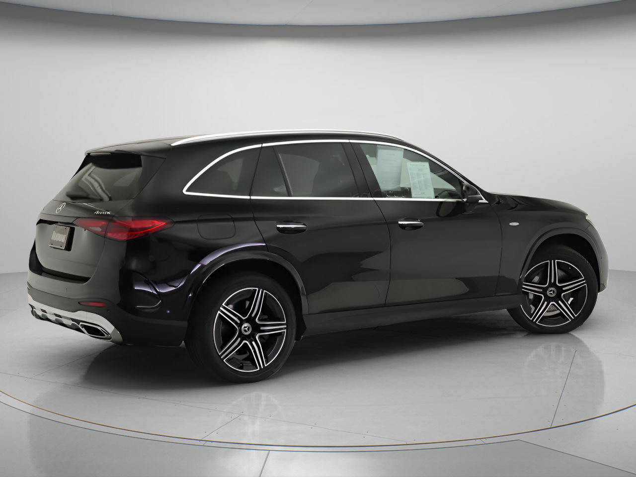 Certified 2025 Mercedes-Benz GLC 350e 4MATIC image 4