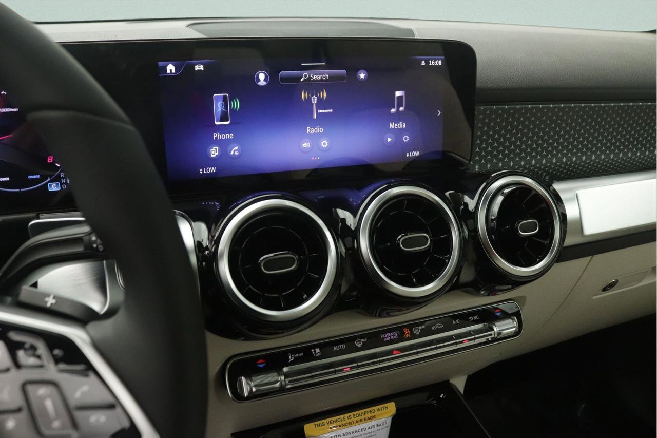 New 2026 Mercedes-Benz GLB 250 image 5
