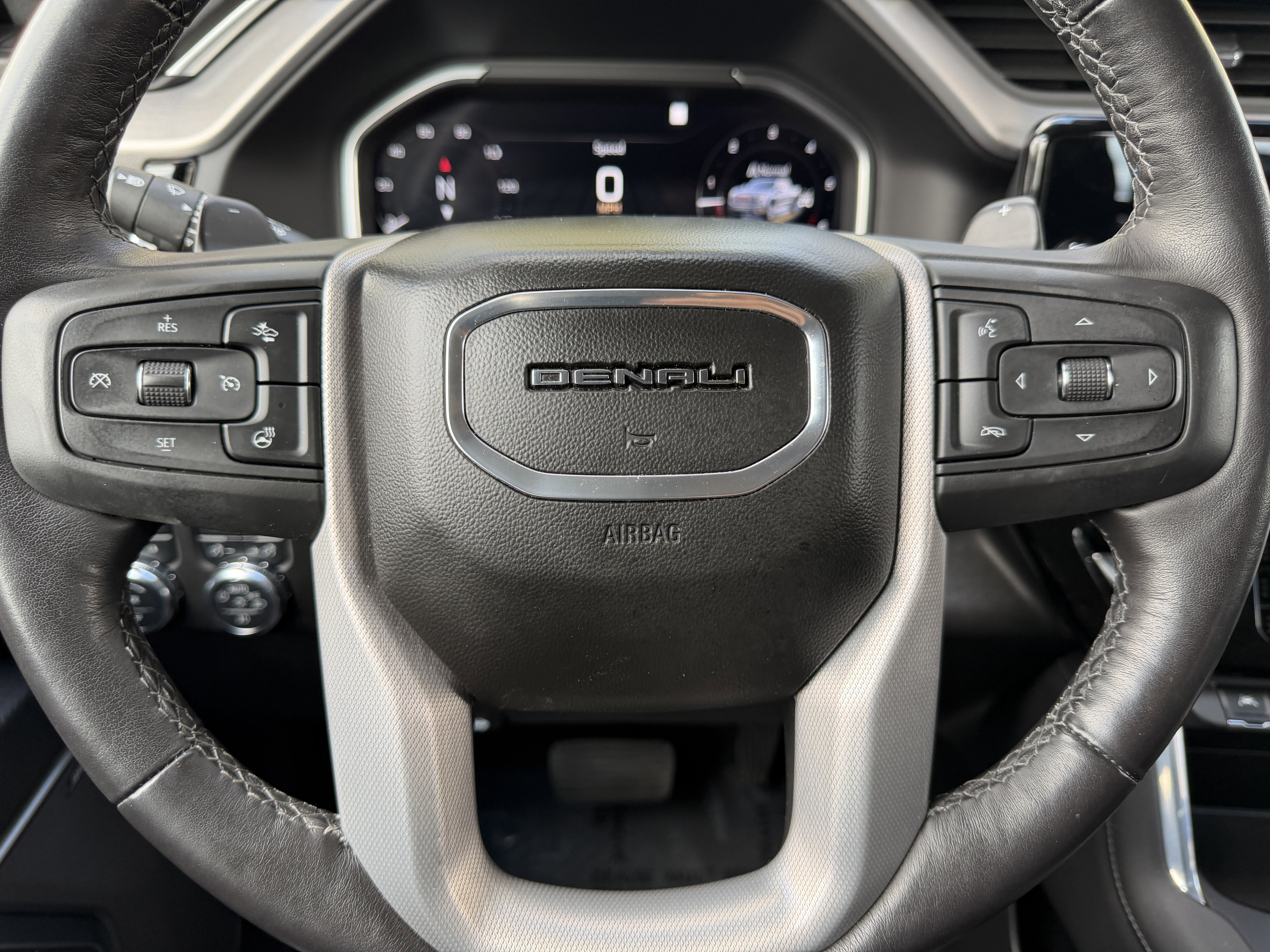 Used 2022 GMC Sierra 1500 Denali image 41