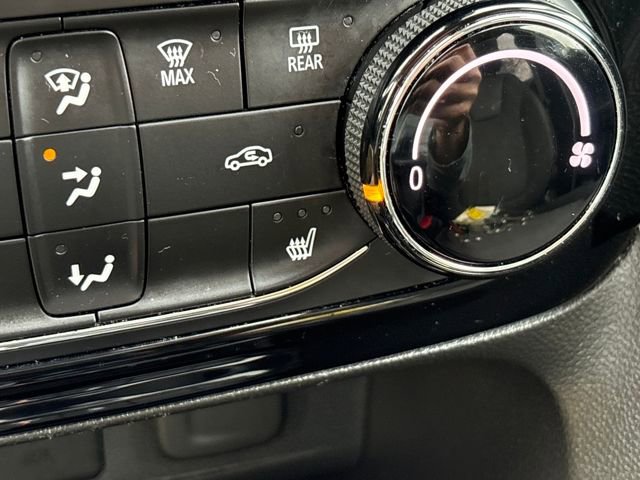 Used 2020 Buick Encore GX Preferred w/ Cold Weather Comfort Package image 17