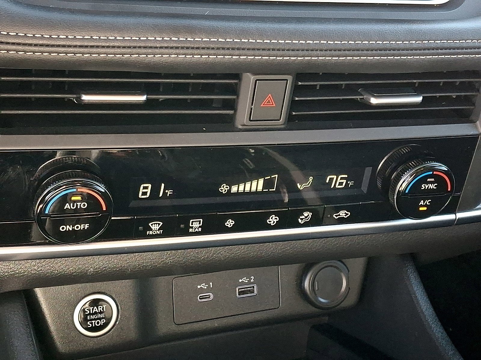 Used 2023 Nissan Rogue SV image 14