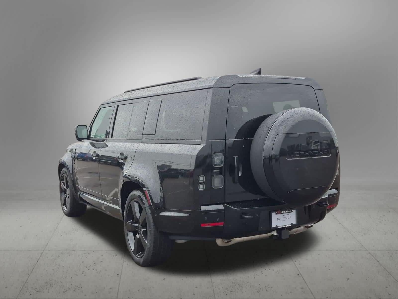 New 2026 Land Rover Defender 130 X-Dynamic SE AWD/4WD image 4