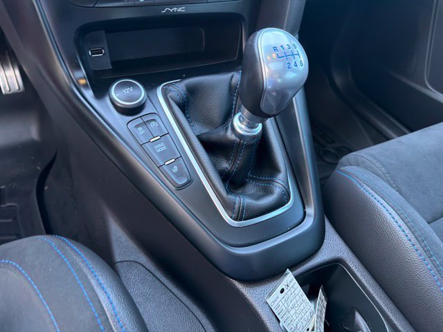 Used 2018 Ford Focus RS AWD/4WD image 18