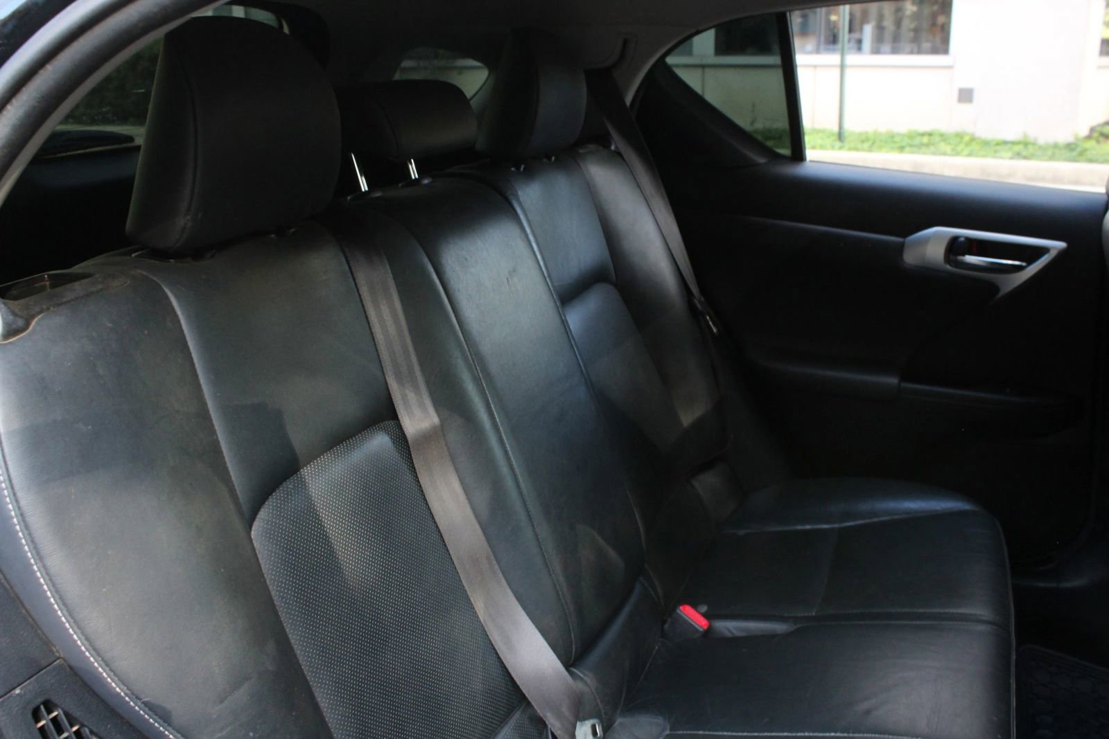 Used 2011 Lexus CT 200h Premium w/ Leather Pkg FWD image 22