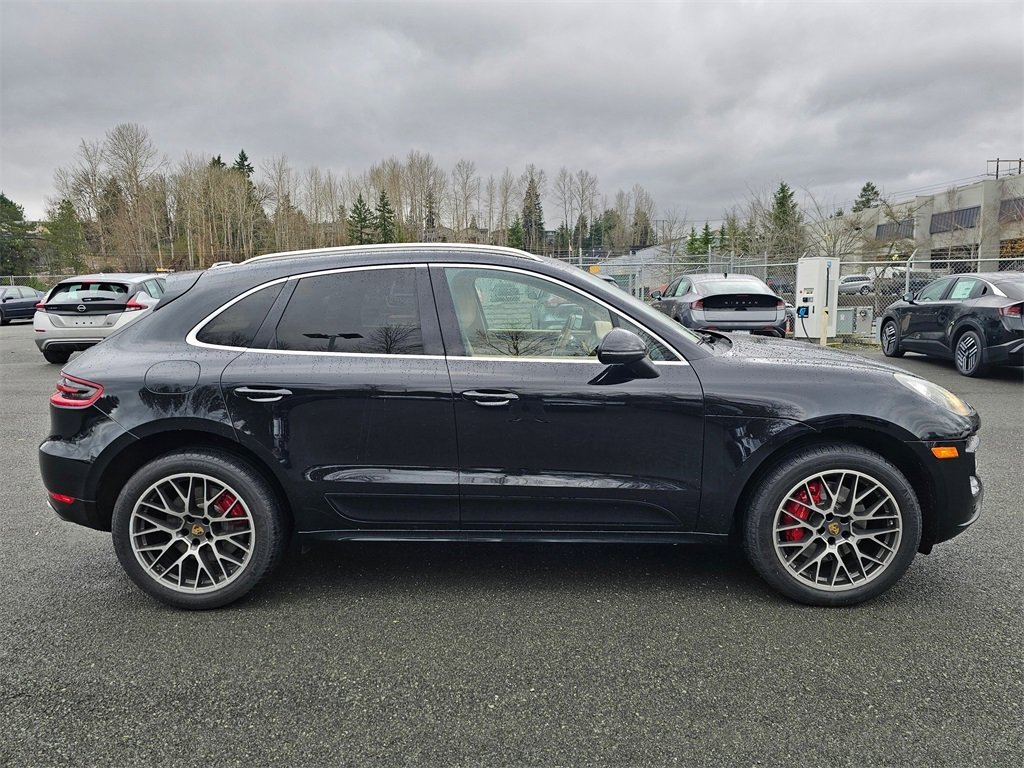 Used 2016 Porsche Macan Turbo image 4