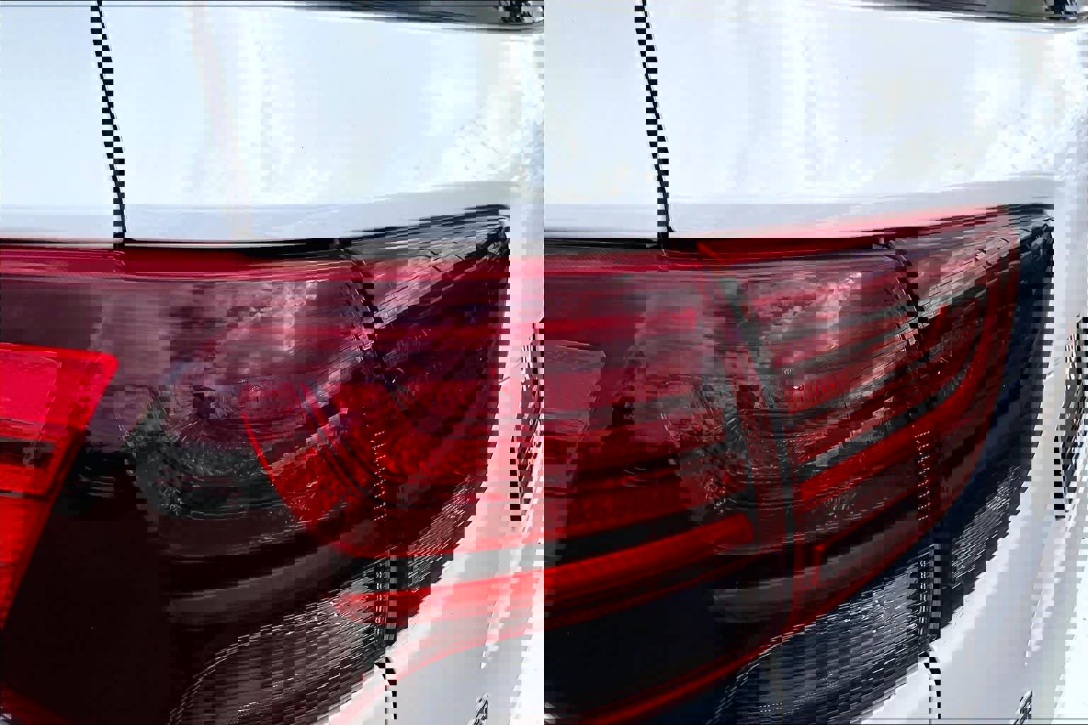 Used 2020 Kia Sorento EX image 28