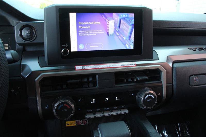 Used 2025 Toyota Tacoma SR5 AWD/4WD image 21
