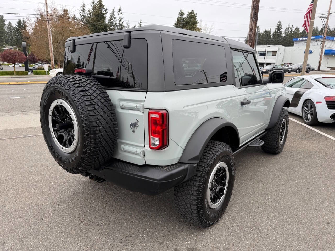 Used 2023 Ford Bronco Black Diamond w/ Sasquatch Package AWD/4WD image 8