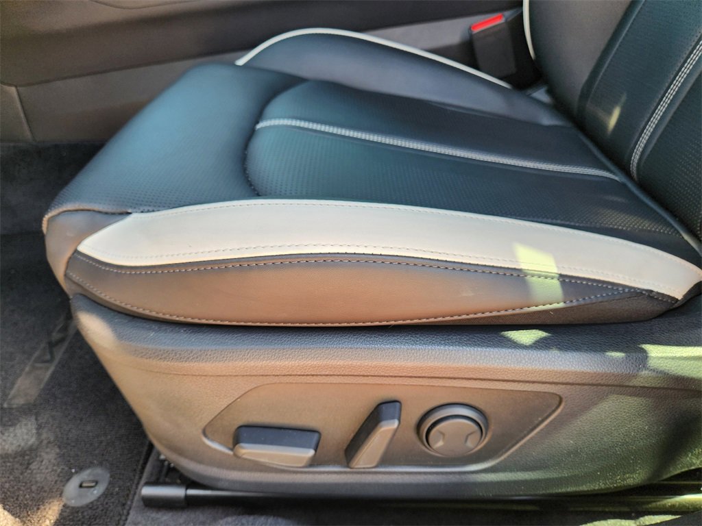 New 2025 Kia K5 GT-Line w/ GT-Line Premium Package image 16