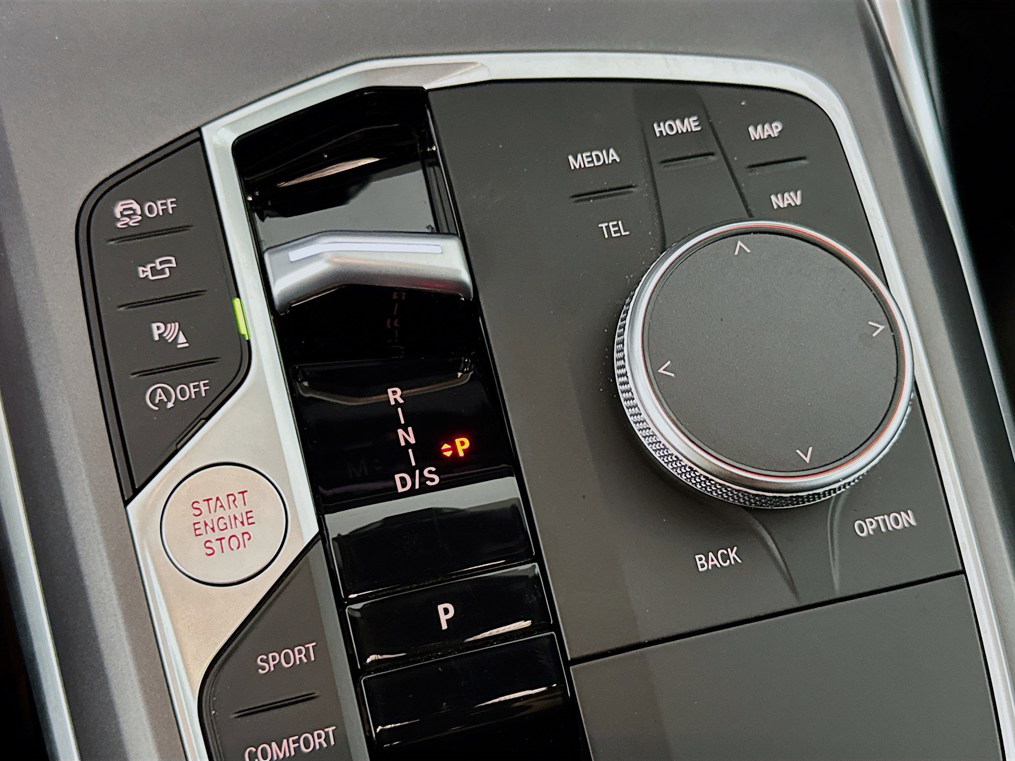 Used 2025 BMW 230i Coupe w/ Premium Package image 19