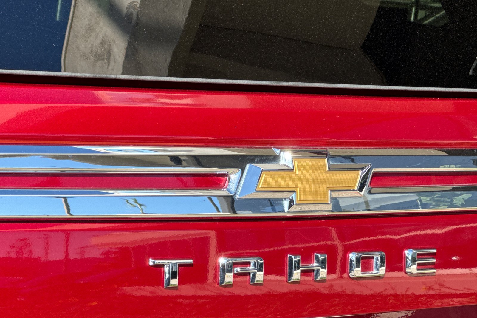 Used 2024 Chevrolet Tahoe LS RWD image 28