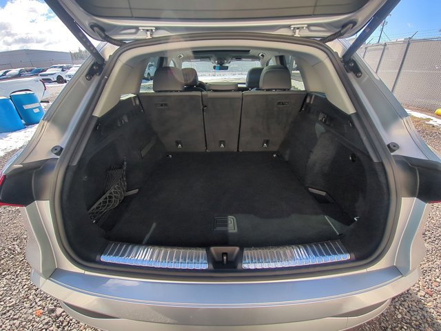 Used 2025 Audi Q5 Premium w/ Convenience Package image 6