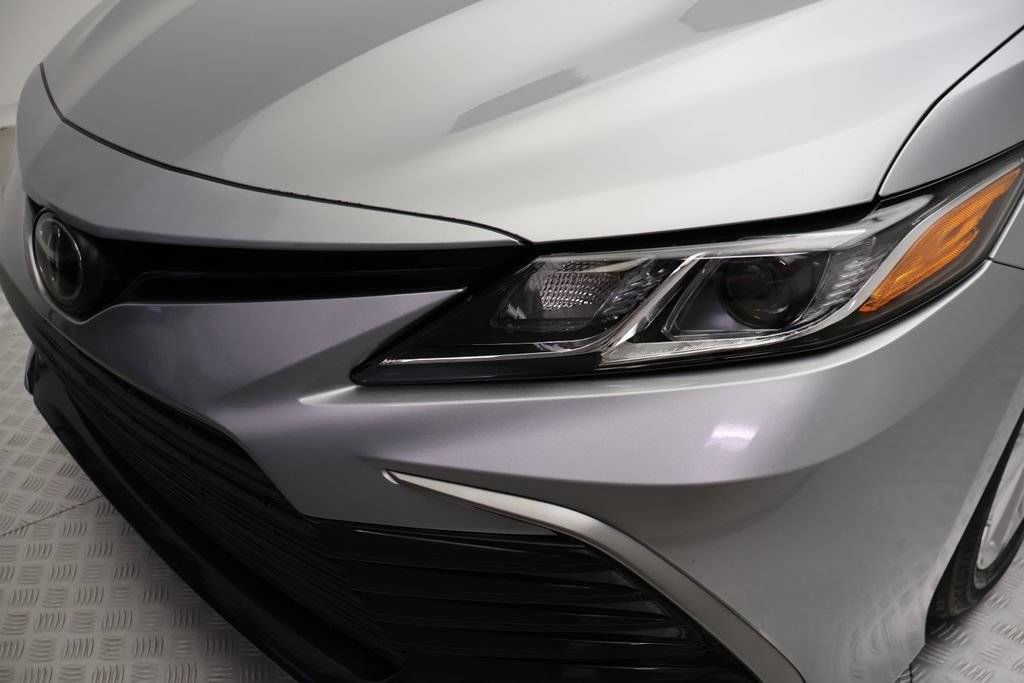 Used 2024 Toyota Camry LE FWD image 3