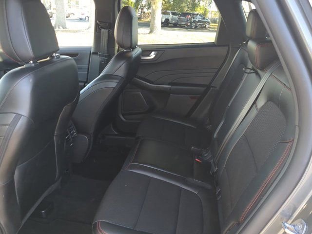 Used 2025 Ford Escape ST-Line FWD image 13