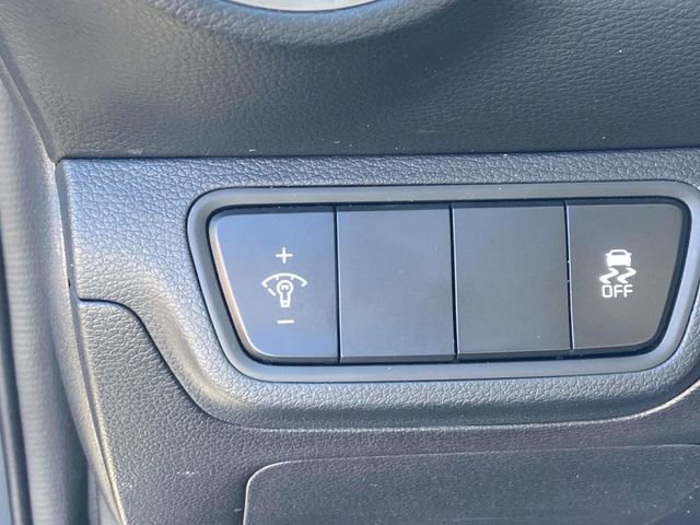 Used 2024 Kia Forte LX image 29