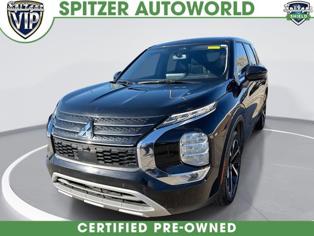 Used 2022 Mitsubishi Outlander SE image 1