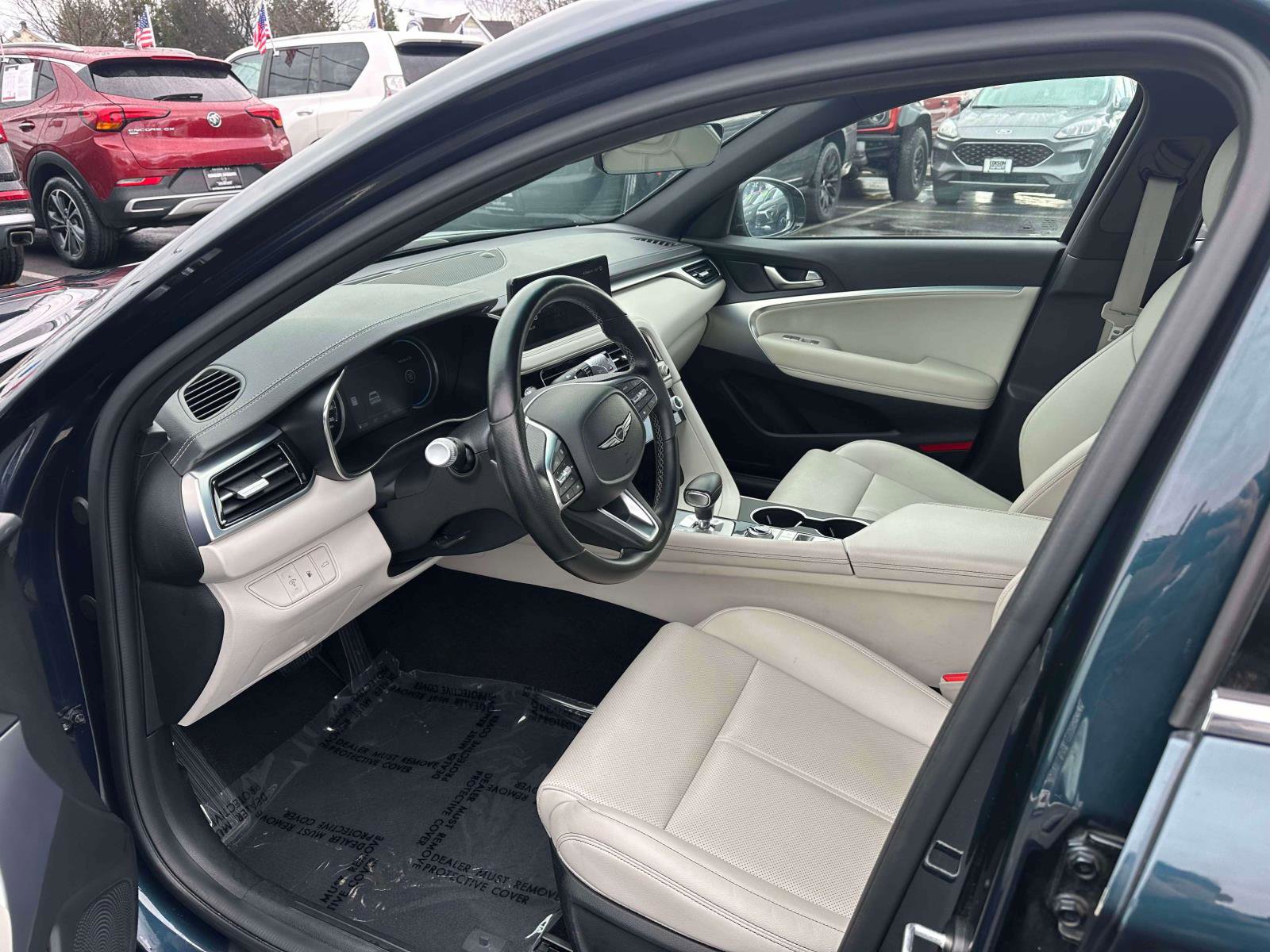 Used 2024 Genesis G70 2.5T image 14