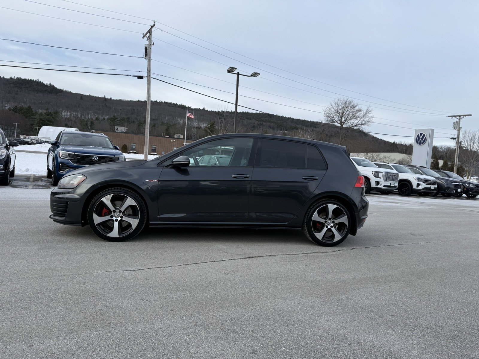 Used 2015 Volkswagen GTI SE w/ Lighting Package (SEL) image 8