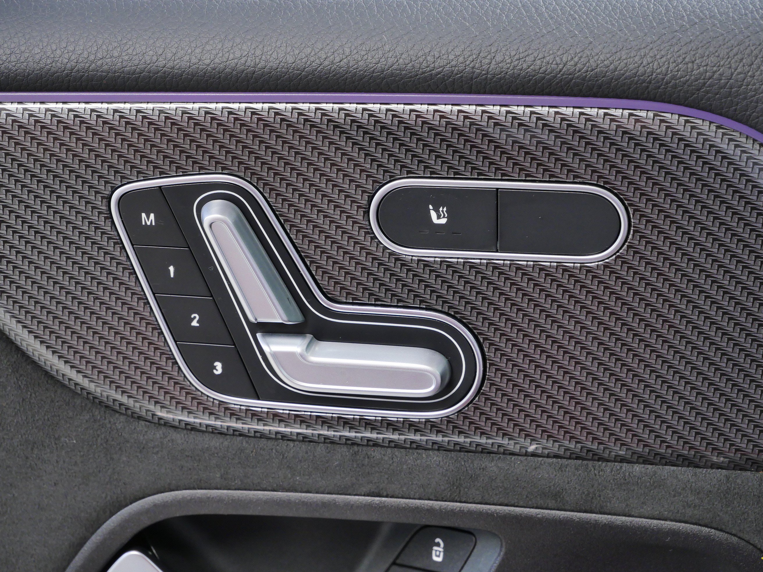 Certified 2023 Mercedes-Benz GLB 35 AMG 4MATIC image 33