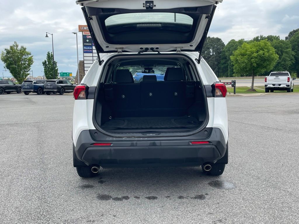 Used 2024 Toyota RAV4 LE FWD image 7