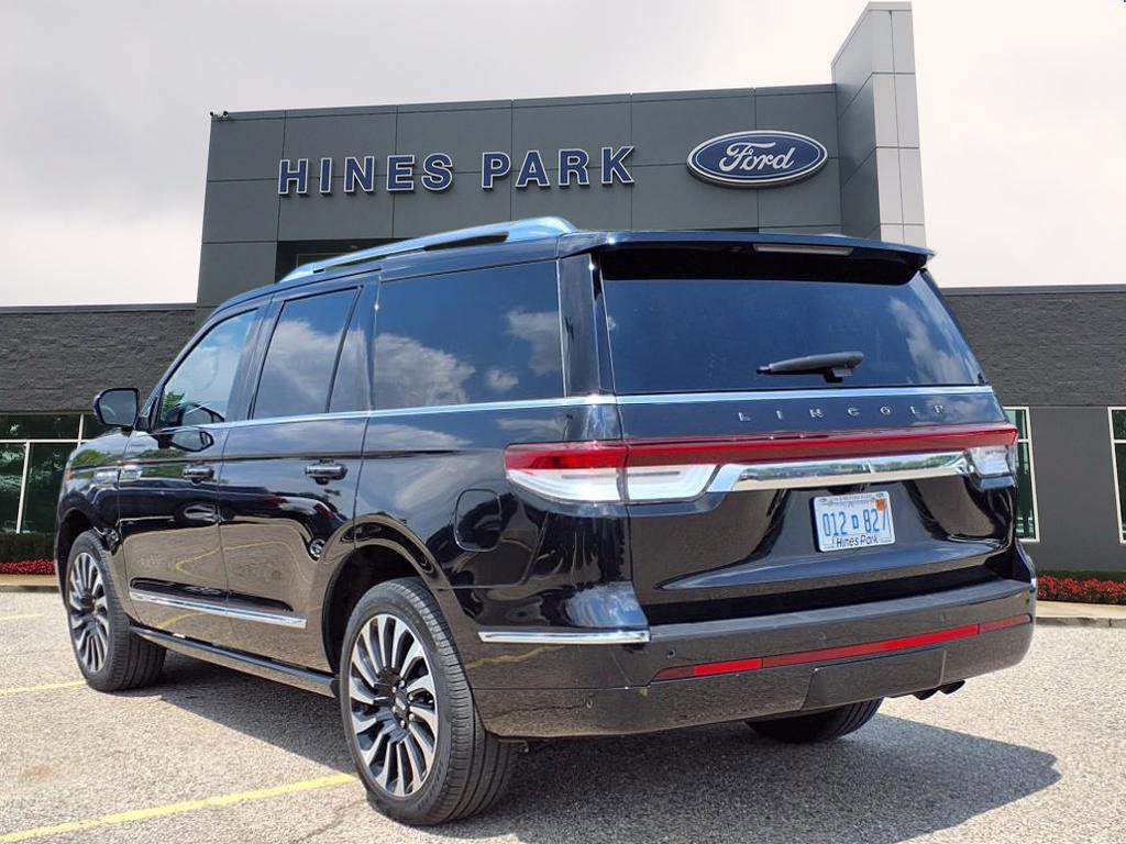Used 2024 Lincoln Navigator Black Label image 5