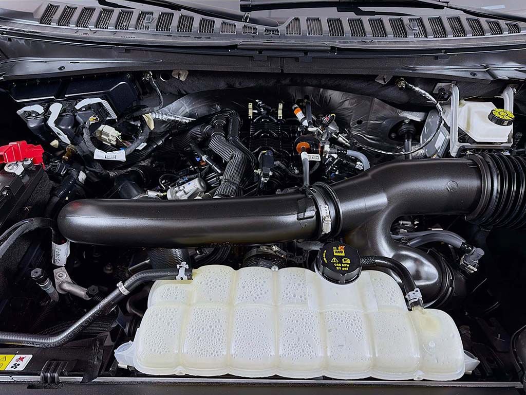 Used 2025 Ford Expedition Active image 16