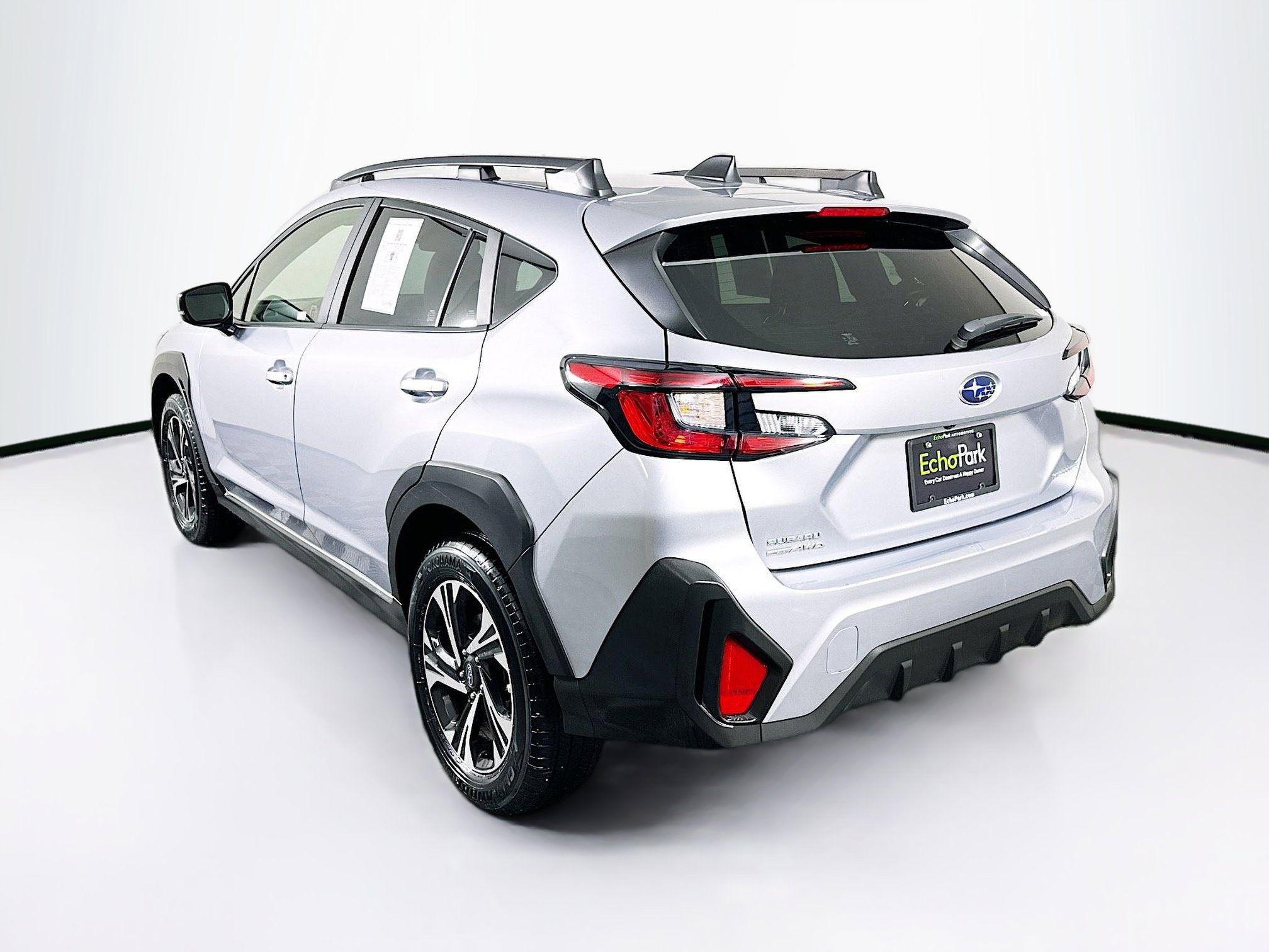 Used 2024 Subaru Crosstrek 2.0i Premium image 5