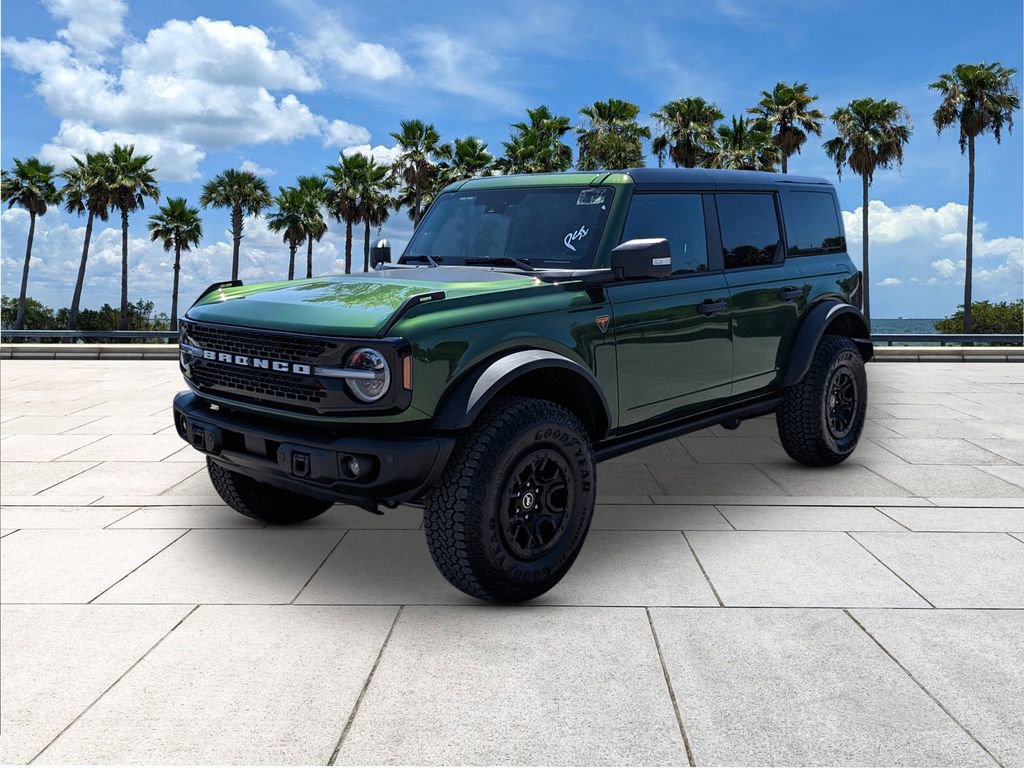 Certified 2025 Ford Bronco Badlands image 3