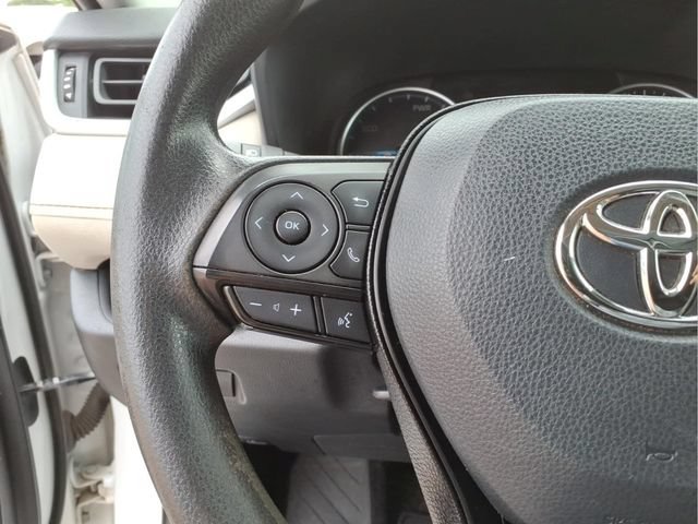 Used 2021 Toyota RAV4 XLE AWD/4WD image 16