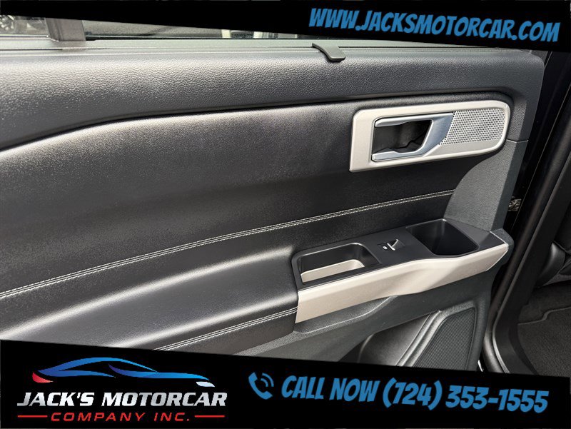 Used 2024 Ford Explorer Limited image 24