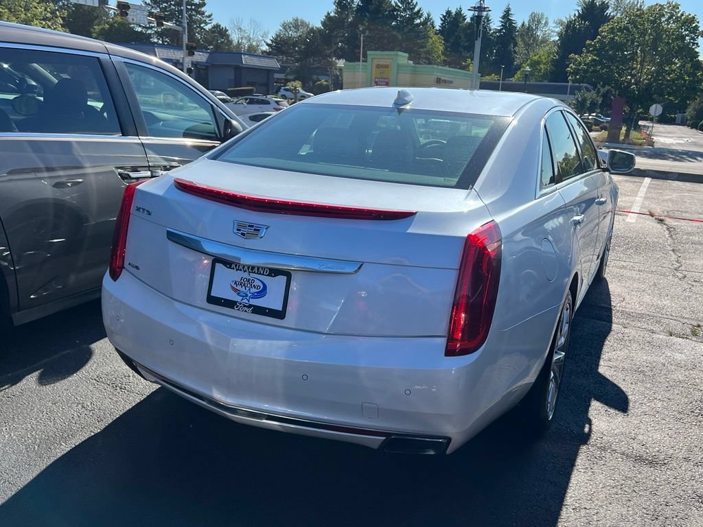 Used 2017 Cadillac XTS Luxury w/ Driver Awareness Package AWD/4WD image 7