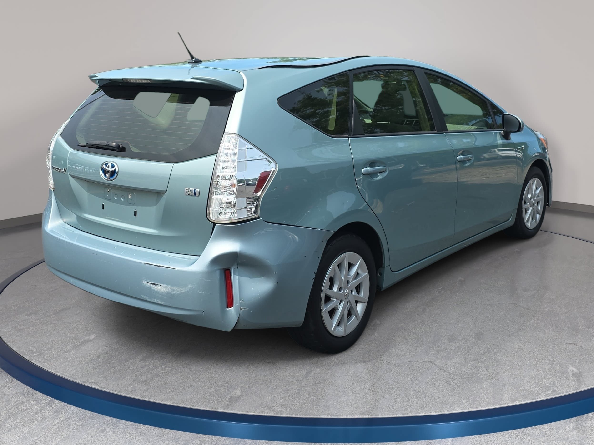 Used 2013 Toyota Prius V Two FWD image 5