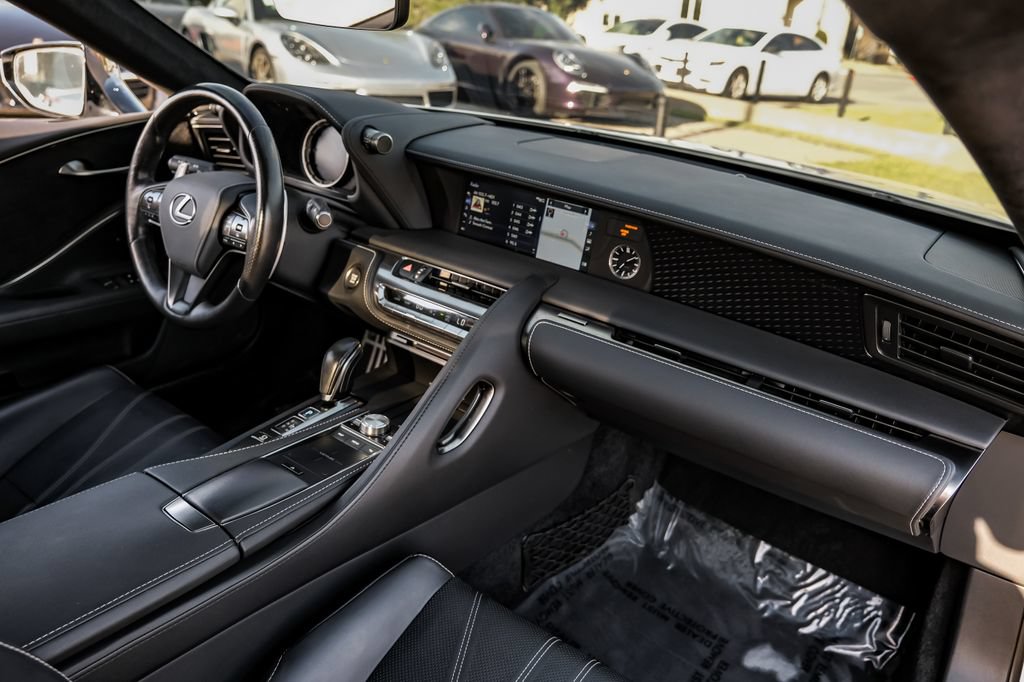 Used 2018 Lexus LC 500 Coupe w/ Touring Package RWD image 10