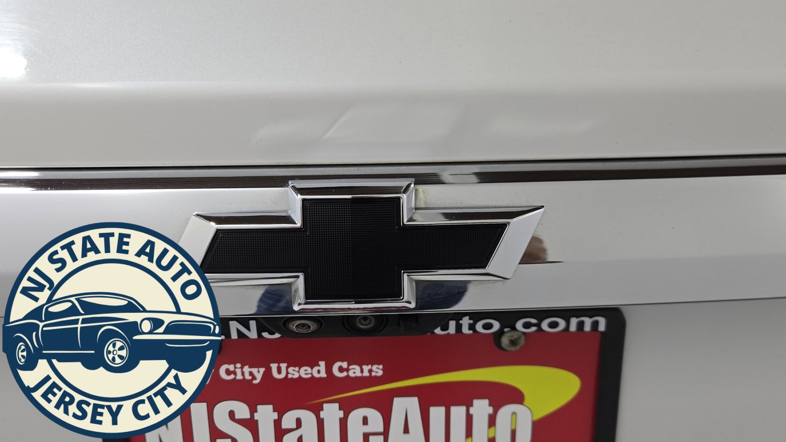 Used 2021 Chevrolet Traverse Premier image 32