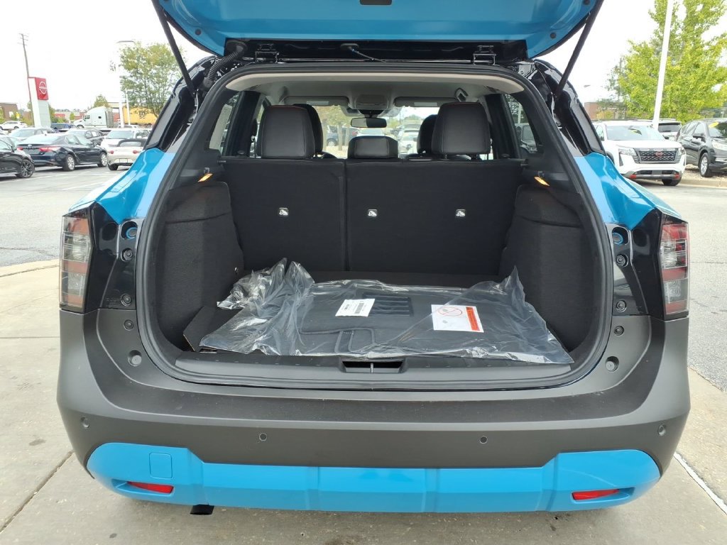 New 2027 Nissan Kicks SR AWD/4WD image 9