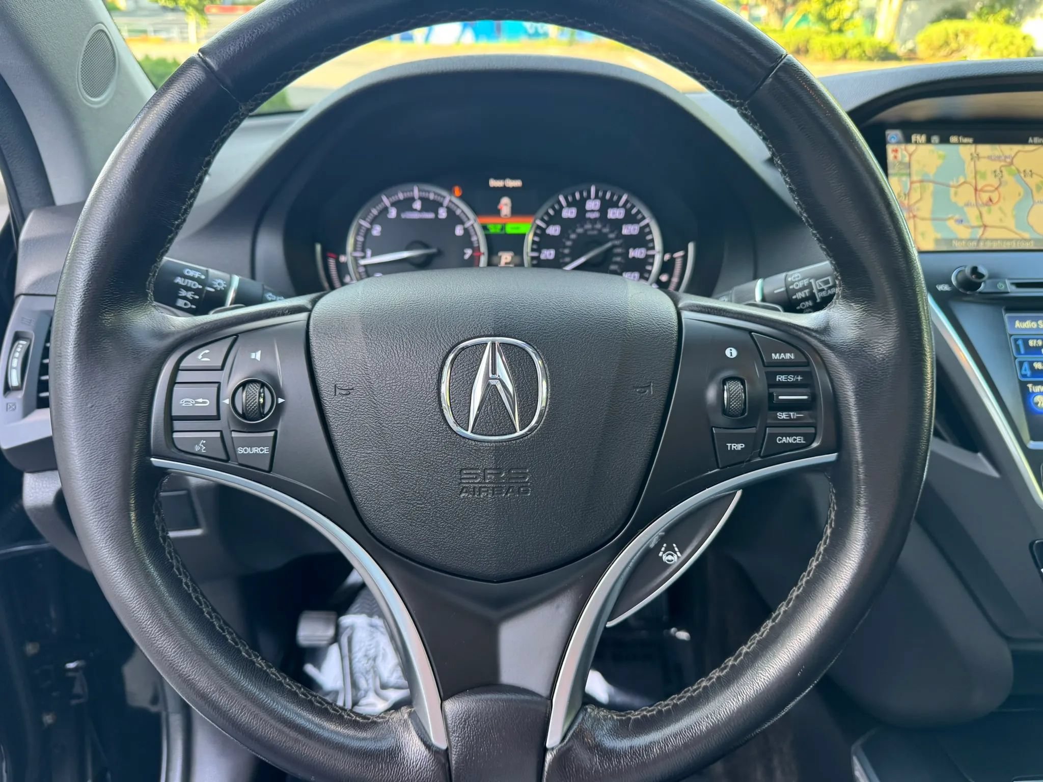 Used 2016 Acura MDX w/ Technology Package AWD/4WD image 32