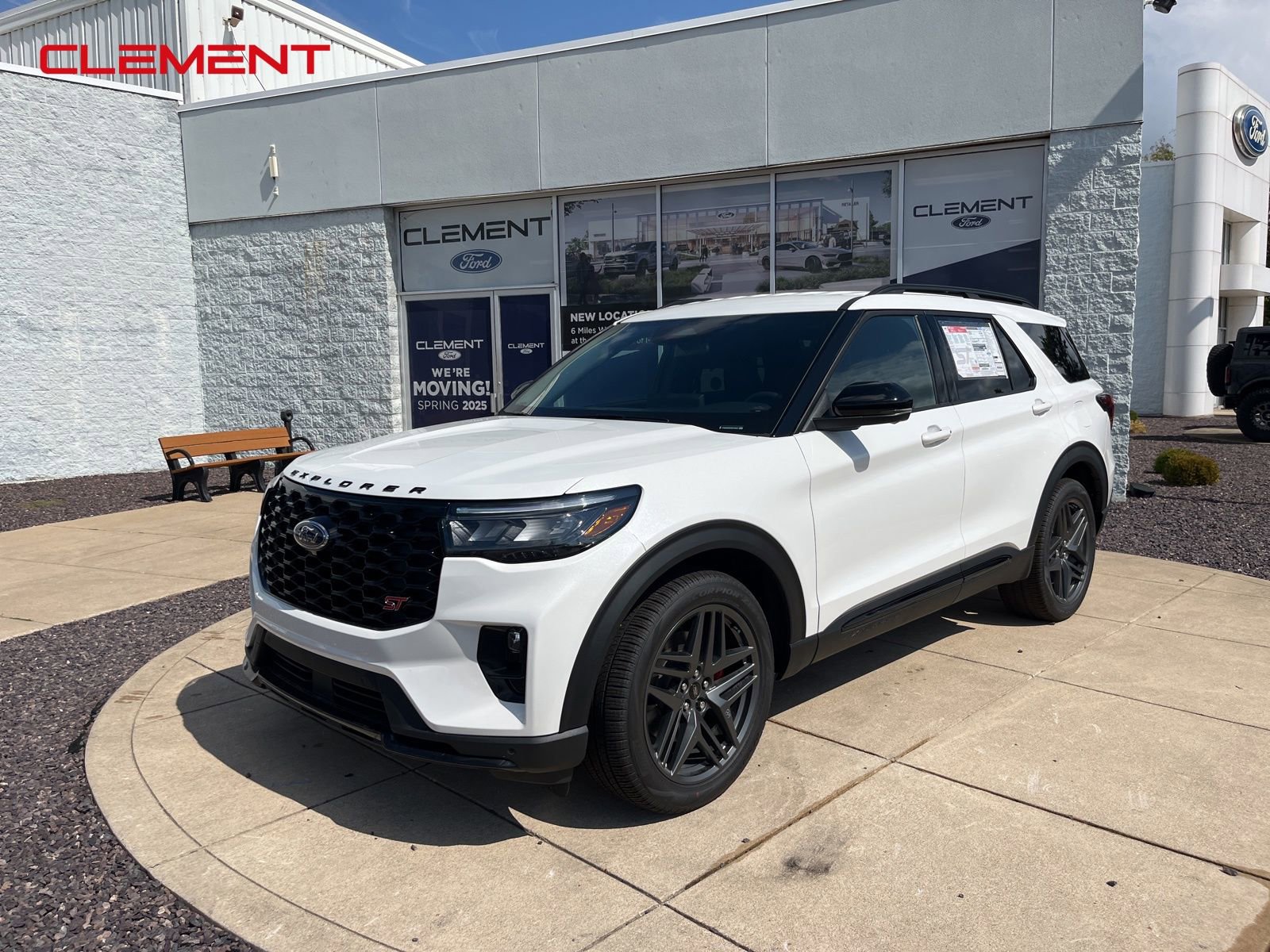 New 2025 Ford Explorer ST image 1