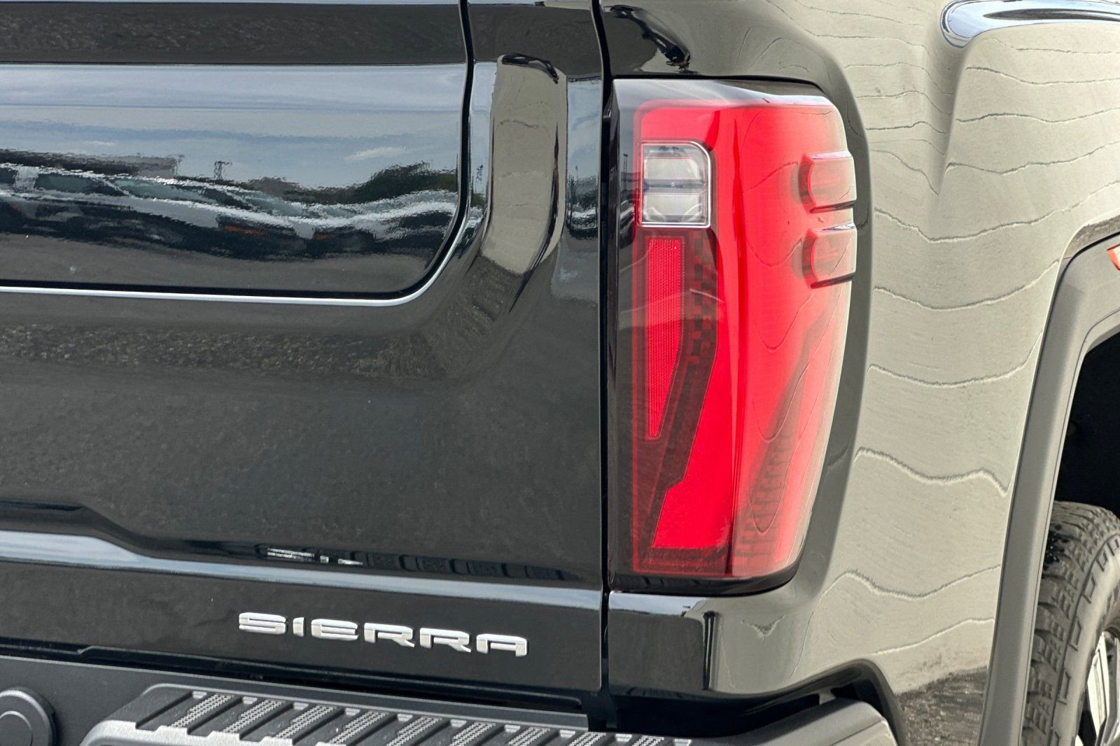 Certified 2024 GMC Sierra 2500 Denali w/ Denali Reserve Package image 37