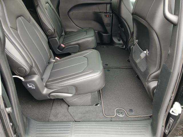 New 2026 Chrysler Voyager LX FWD image 31