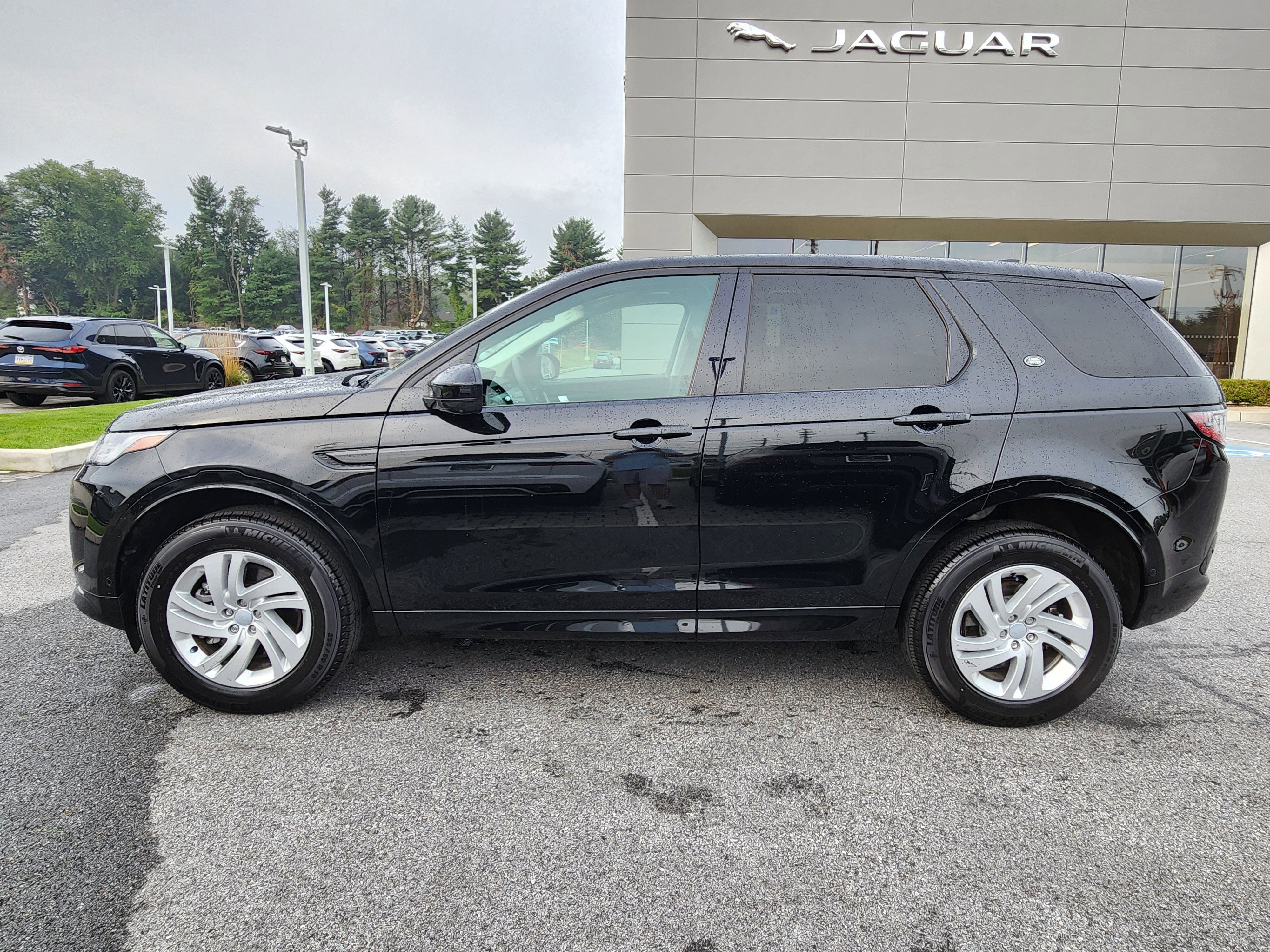 Certified 2025 Land Rover Discovery Sport S image 5