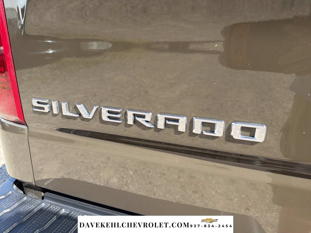 Used 2023 Chevrolet Silverado 1500 LT AWD/4WD image 34