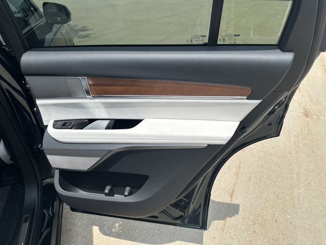 New 2026 Cadillac Vistiq Luxury w/ LPO, Floor Liner Package image 29